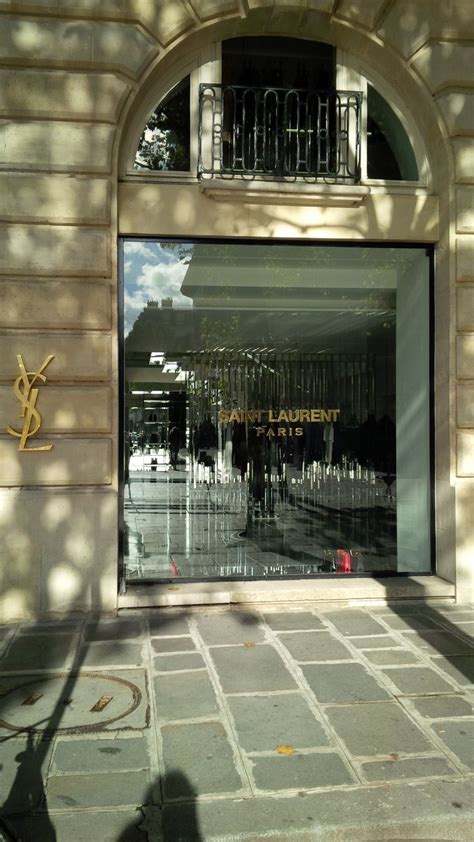 yves saint laurent saint sulpice numero 6|6 place saint sulpice.